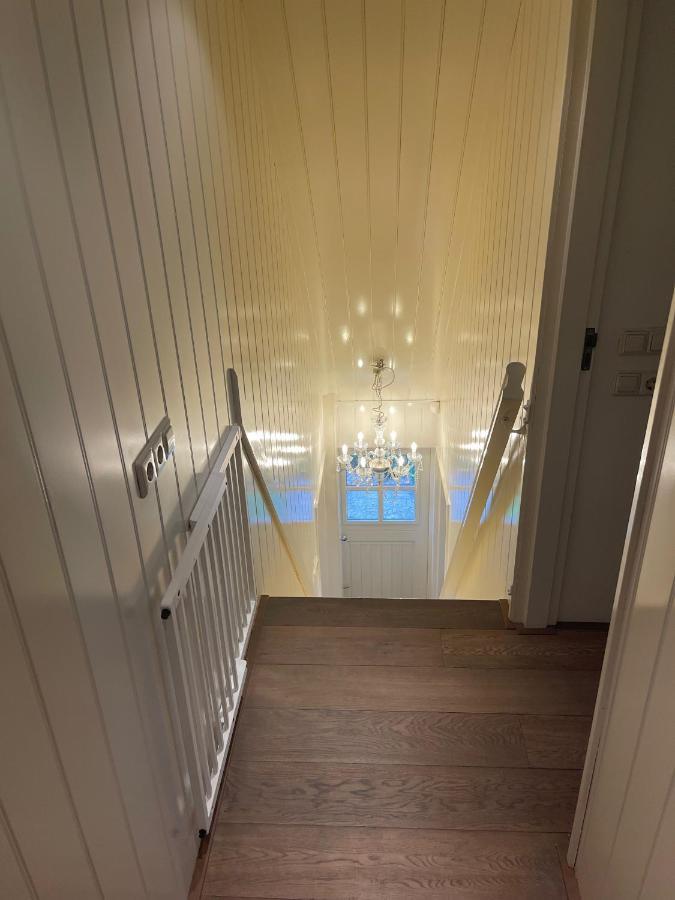 Karibu Het Voorhuis 2 Tot 6 Persoons Luxe Slaapkamers Met Een Mooie Woonkeuken Daarle Exterior foto