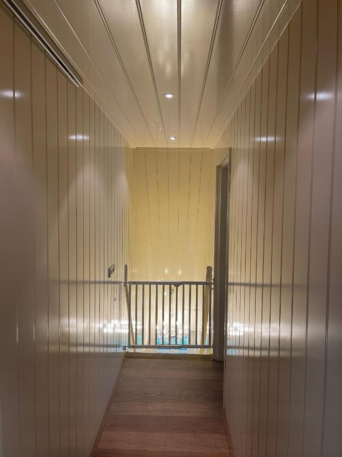 Karibu Het Voorhuis 2 Tot 6 Persoons Luxe Slaapkamers Met Een Mooie Woonkeuken Daarle Exterior foto